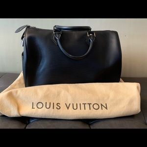 Original Louis Vuitton Epi Speedy 30 in black